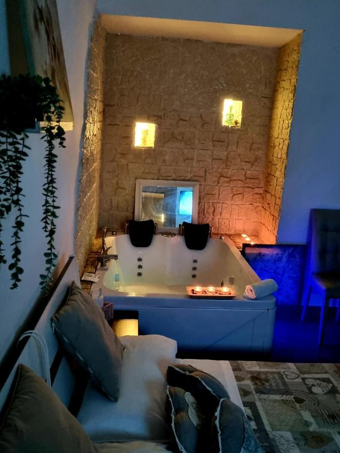 B&B Napoli Centrale Room&Jacuzzi Exterior photo
