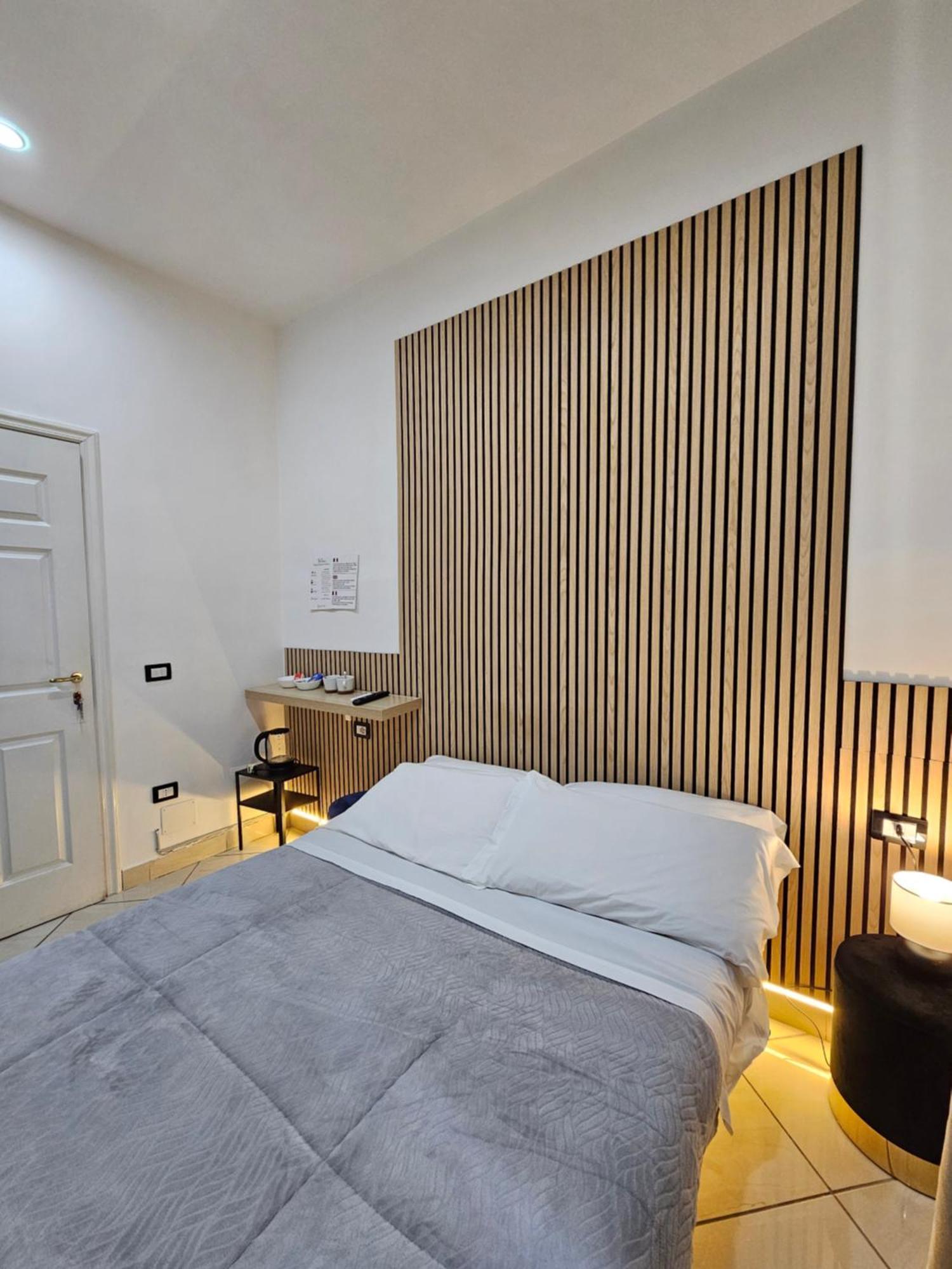 B&B Napoli Centrale Room&Jacuzzi Exterior photo